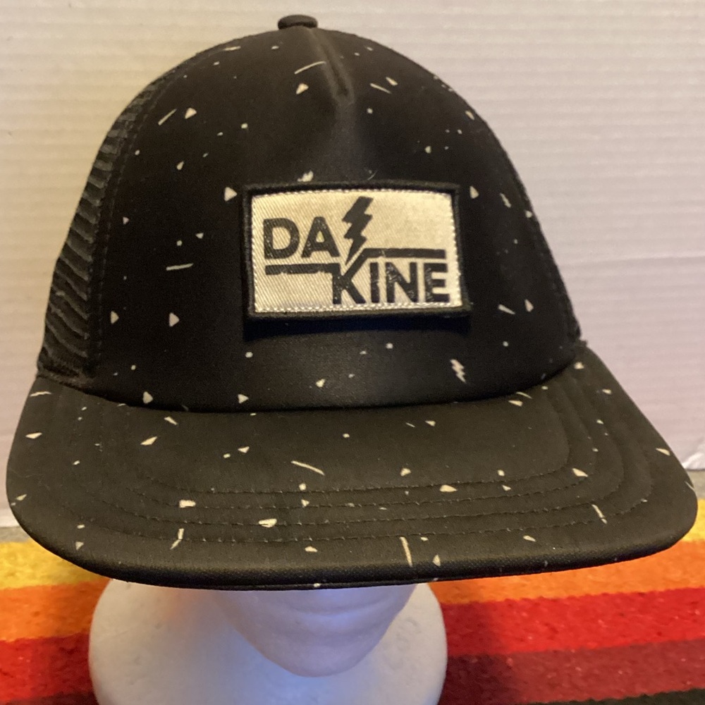 Dakine skate surf SnapBack Trucker Hat